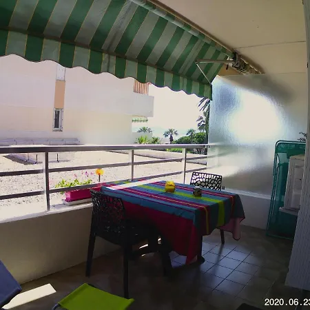 Apartment 127, Vue Et Piscine, Port Santa Lucia